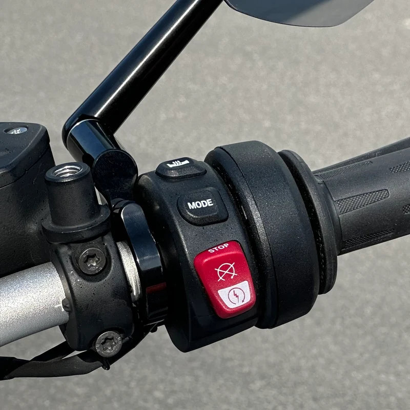 mo.view flip pivot clamp