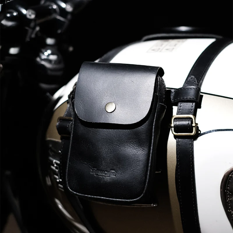Tank Strap - Bonneville