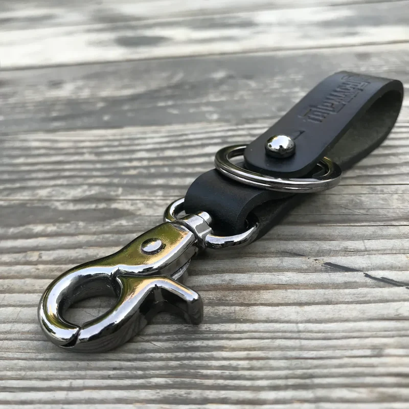 Schlüsselanhänger aus Leder