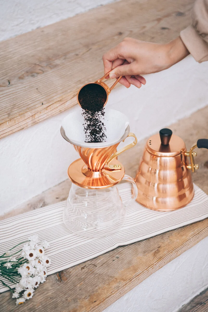Hario V60-02 Dripper aus Stahl und Kupfer