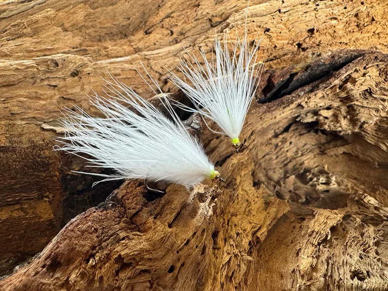 Schlanke Dame – Weiß, Gelb, Orange