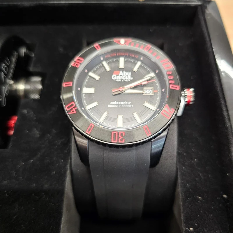 Abu Garcia Abu Garcia N.B. - Ambassadeur New Century Edition Ursprung Rolle RH + Uhr