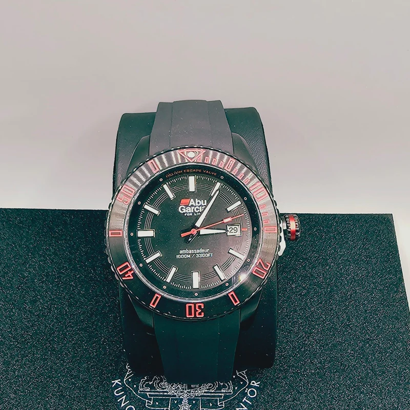 Abu Garcia Abu Garcia N.B. - Ambassadeur New Century Edition Ursprung Rolle RH + Uhr