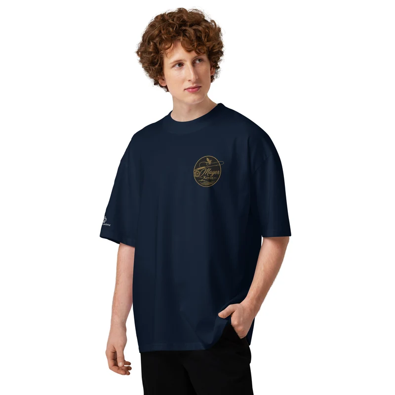Mayer Kevin - Oversized Unisex Bio-T-Shirt mit breitem Kragen