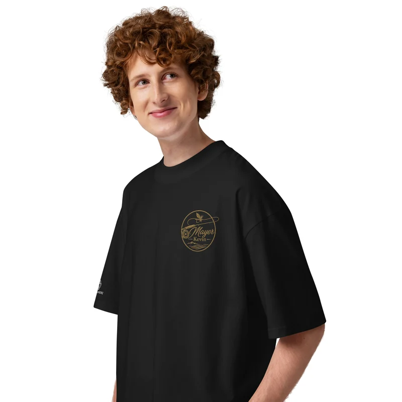 Mayer Kevin - Oversized Unisex Bio-T-Shirt mit breitem Kragen
