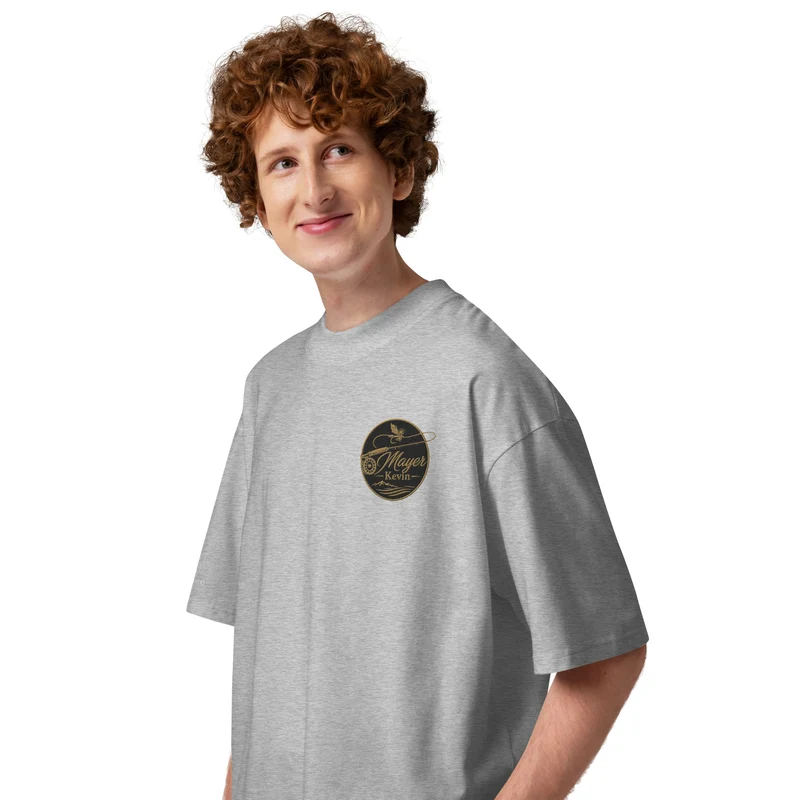 Mayer Kevin - Oversized Unisex Bio-T-Shirt mit breitem Kragen
