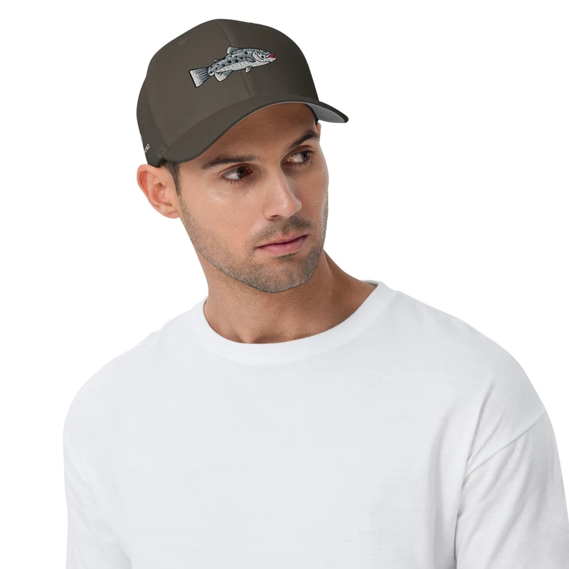 Angelherz® Trout Addict Cap – Forellen-Stickerei trifft perfekten Sitz