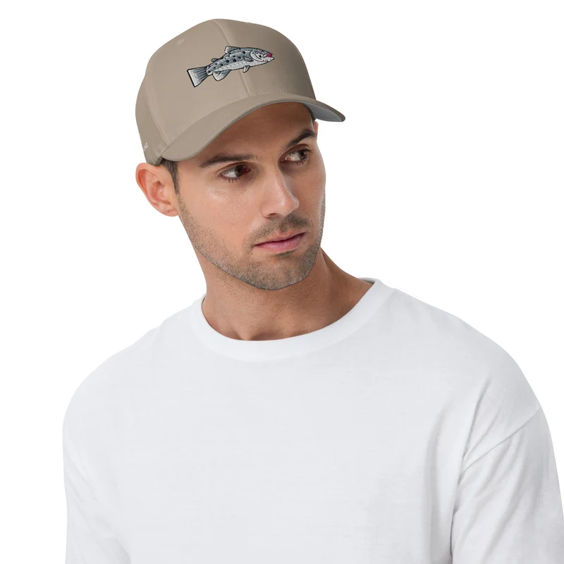 Angelherz® Trout Addict Cap – Forellen-Stickerei trifft perfekten Sitz