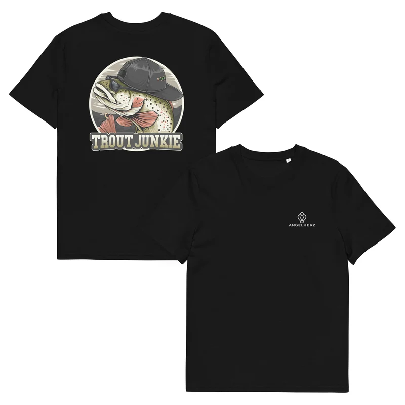 🎣 „Trout Junkie“ Bio-T-Shirt – Für alle, die Forellen lieben | Angelherz® Streetwear für Angler