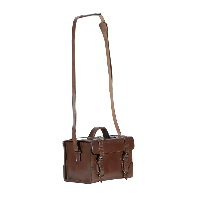 Ledertasche mit Tragegurt