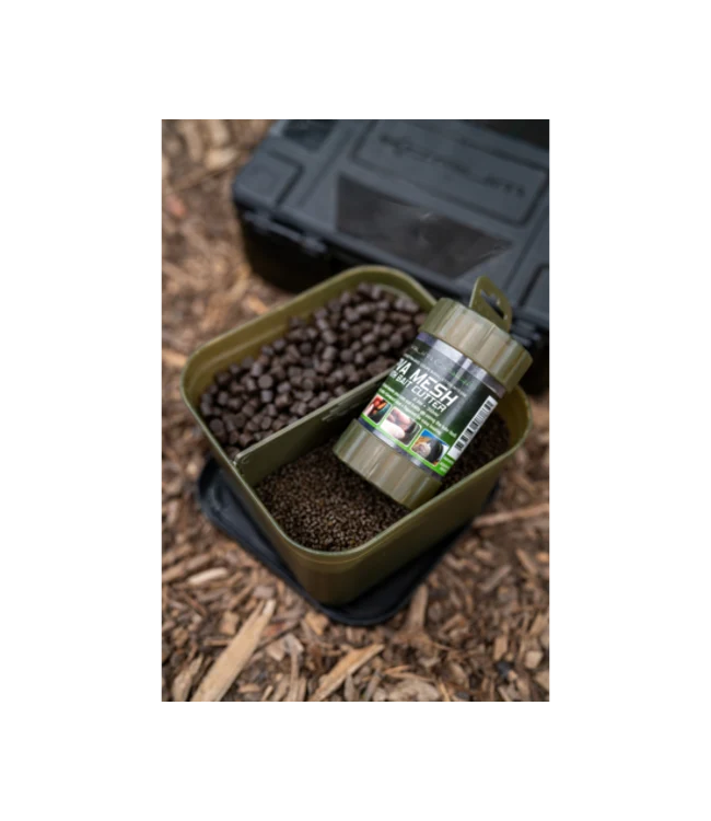 Divided Bait Tub