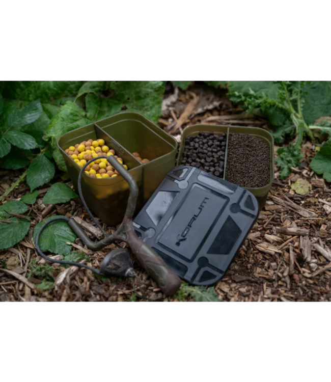 Divided Bait Tub