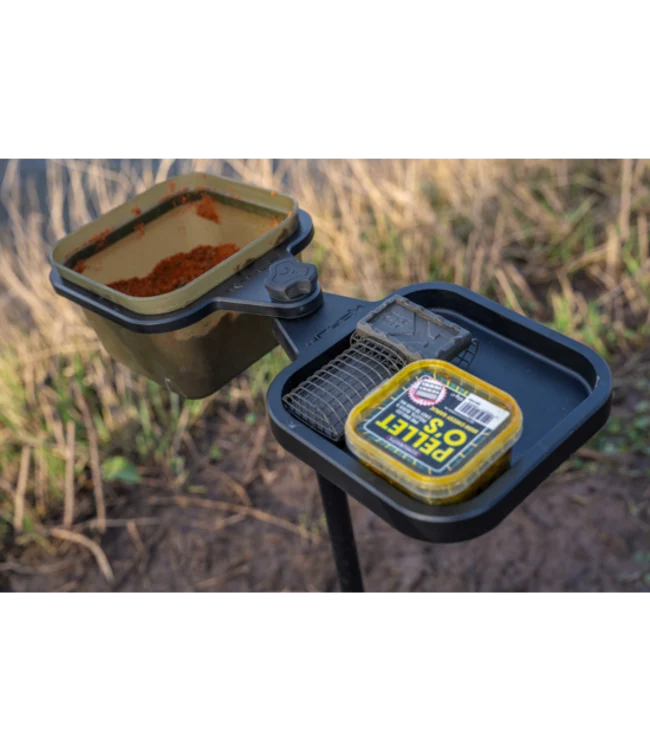 Compact waiter tray