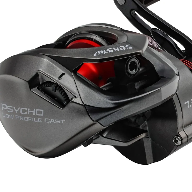 Senshu Psycho Low Profile Cast – Baitcaster Rolle für modernes Raubfischangeln