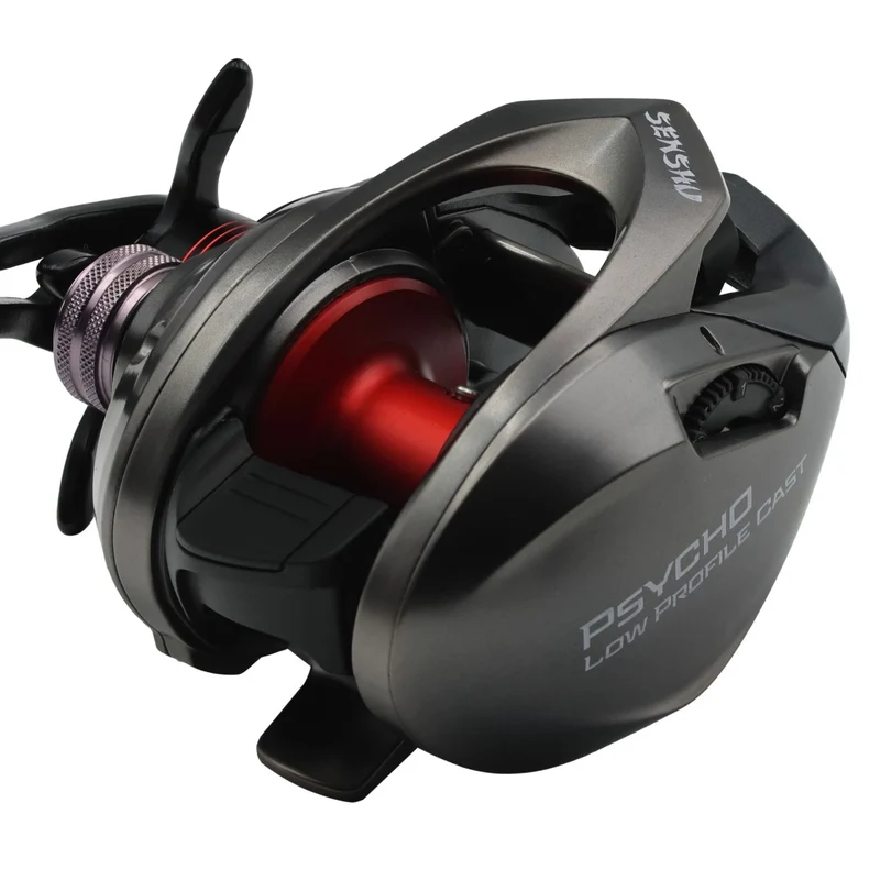 Senshu Psycho Low Profile Cast – Baitcaster Rolle für modernes Raubfischangeln