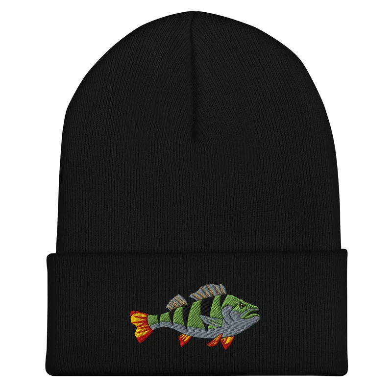 Beanie mit Barsch Stickerei