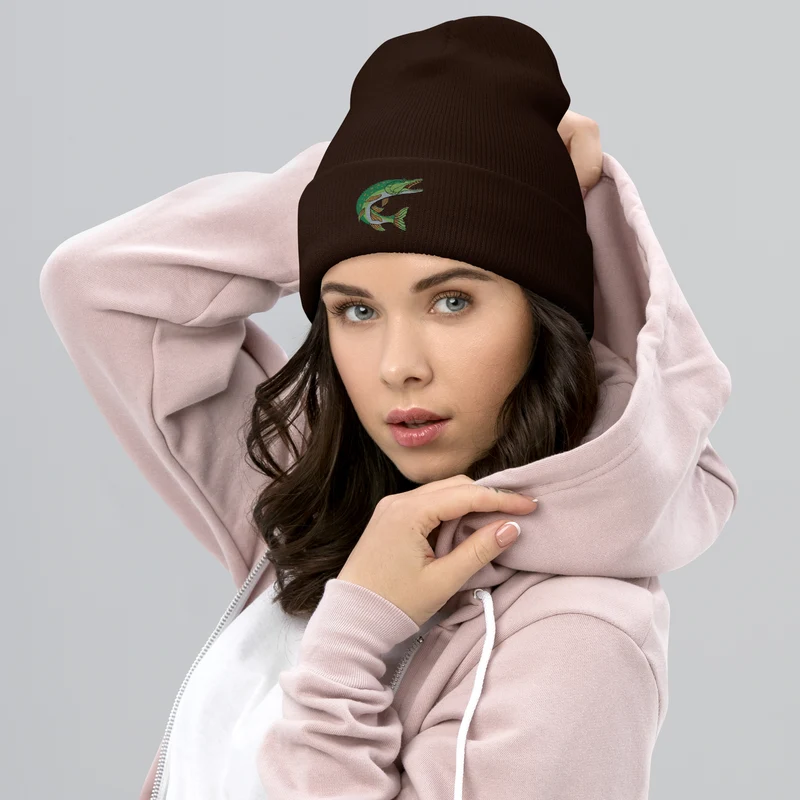 Beanie mit Hecht Stickerei